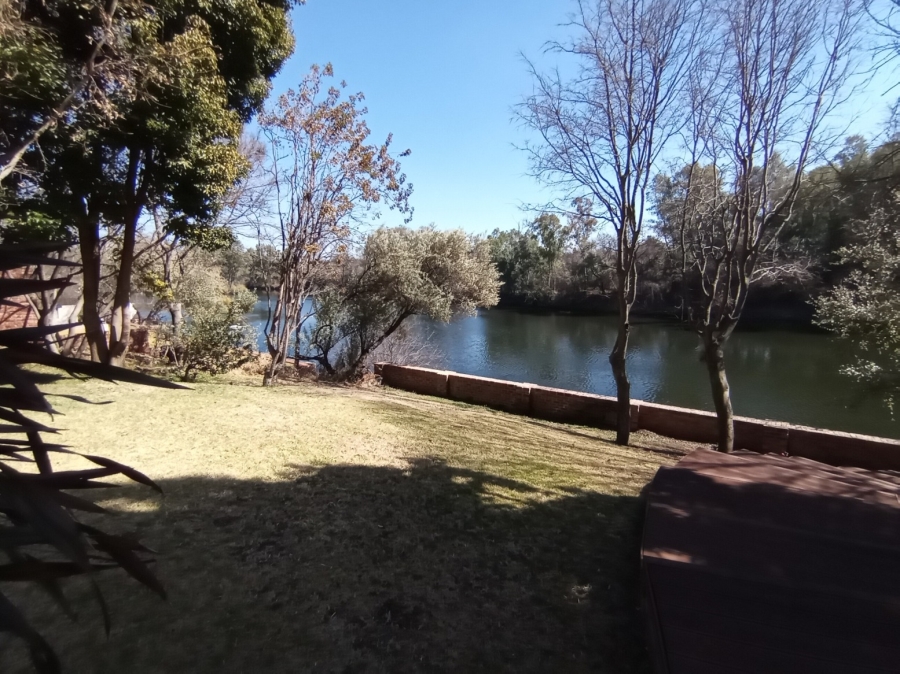 4 Bedroom Property for Sale in Vaal de Grace Nature Estate Free State